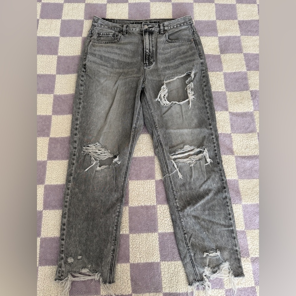 American Eagle Outfitters Gray Distressed Mom Jeans